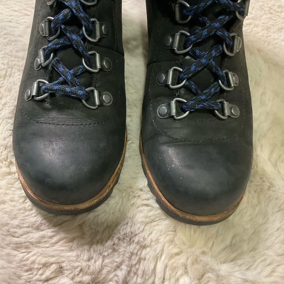 Sorel Conquest Wool Wedge LL5298-010 Ankle Boots Womens 7.5 Black Leather Laceup - Picture 2 of 12